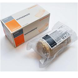 BENDA MEDICATA ICHTHOPASTE CON OSSIDO DI ZINCO ITTIOLO PER TRATTAMENTO ULCERE VENOSE ARTI INFERIORI 7,5X600 CM - Fontenova srl