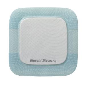MEDICAZIONE BIATAIN IN SCHIUMA DI POLIURETANO A RILASCIO DI ARGENTO CON BORDO ADESIVO IN SILICONE 7,5X7,5 CM 5 PEZZI - Fontenova srl