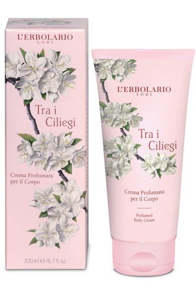 TRA I CILIEGI CREMA PROFUMATA CORPO 200 ML - Fontenova srl