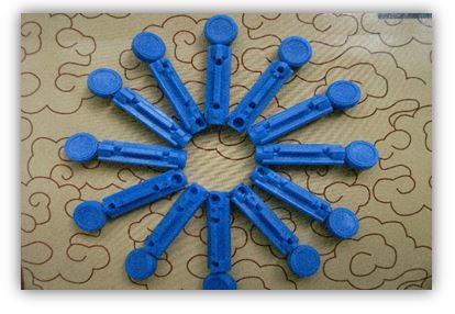 LANCETTE PUNGIDITO WELLION LANCET GAUGE 28 25 PEZZI - Fontenova srl