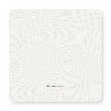MEDICAZIONE BIATAIN IN SCHIUMA DI POLIURETANO ASSORBENTE SENZA BORDO IN SILICONE 10X10 CM 10 PEZZI - Fontenova srl